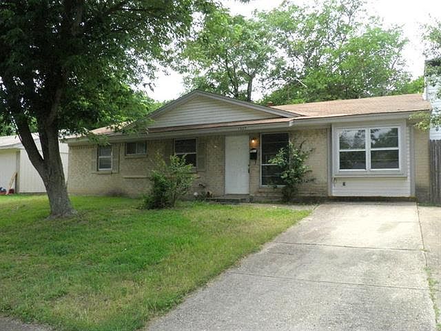 1st image of 1327 Driftwood Dr