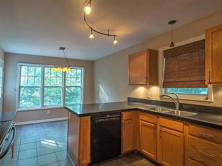 2736 Beehnon Way — Photo 25