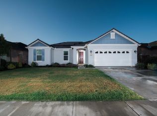 6338 W Perez Ave, Visalia, CA 93291