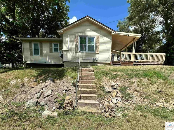 126 W Osage St, Warsaw, MO 65355