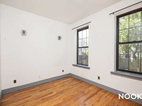 81a Cornelia Street image 1 of 32