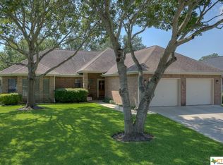 927 Queens Dr, New Braunfels, TX 78130