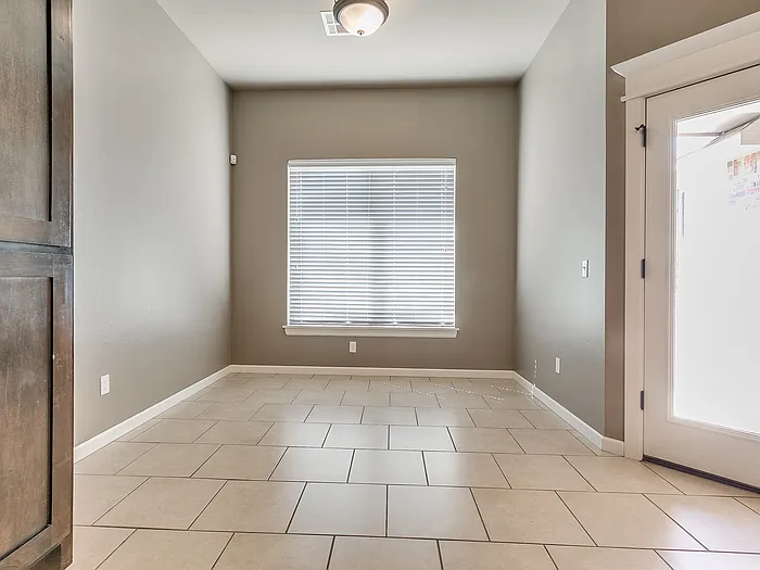 8312 NW 140th St — Photo 38