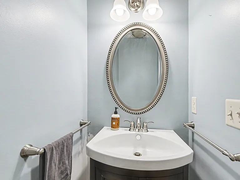 511 Carolina Ave — Photo 10