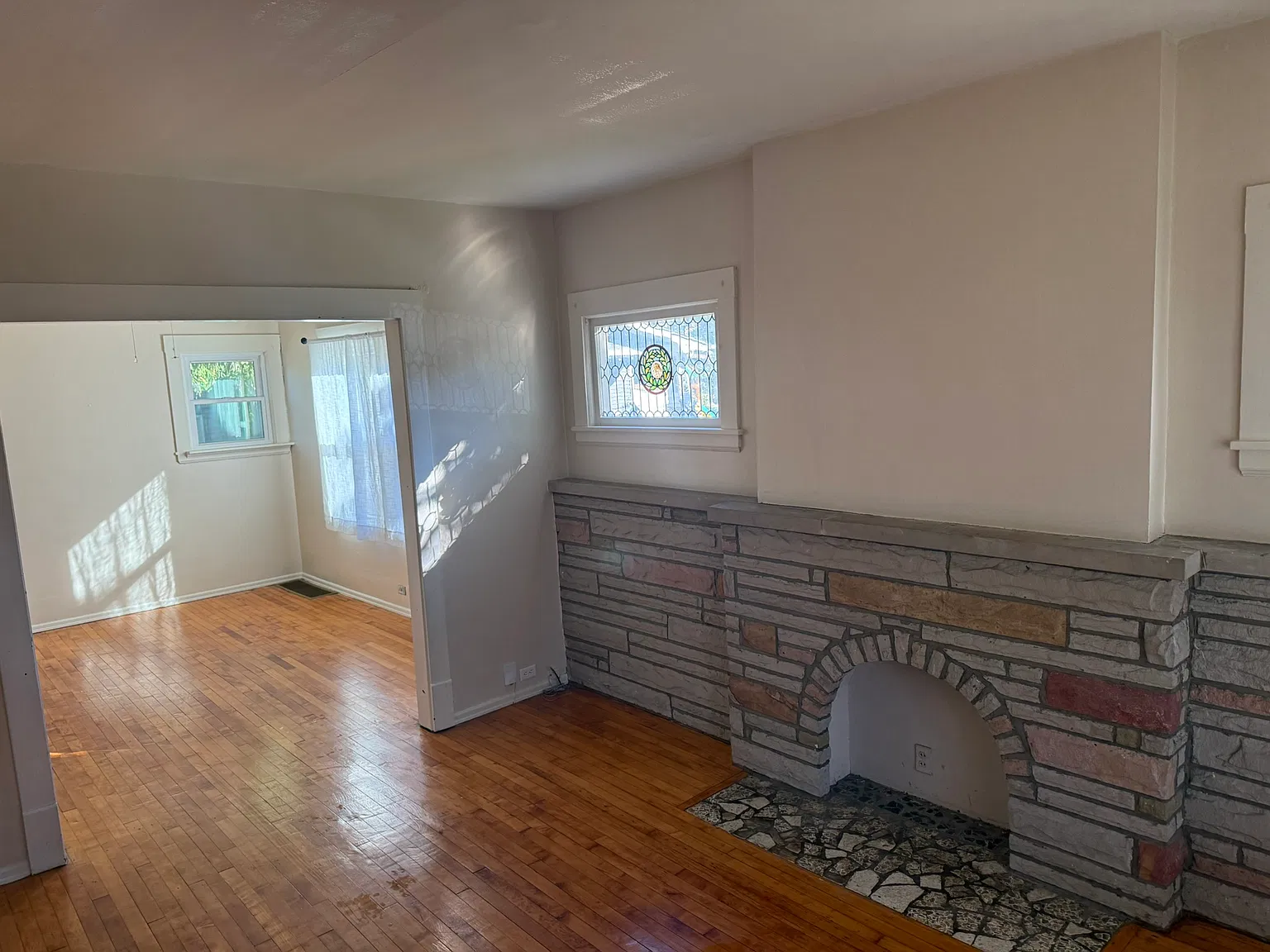 2 bed, 1200 sqft, $1,375 — Photo 3