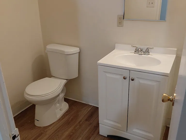 Full Bathroom with shower & Tub