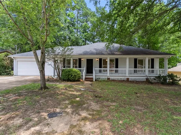 5106 Lakehurst Dr, Northport, AL 35473