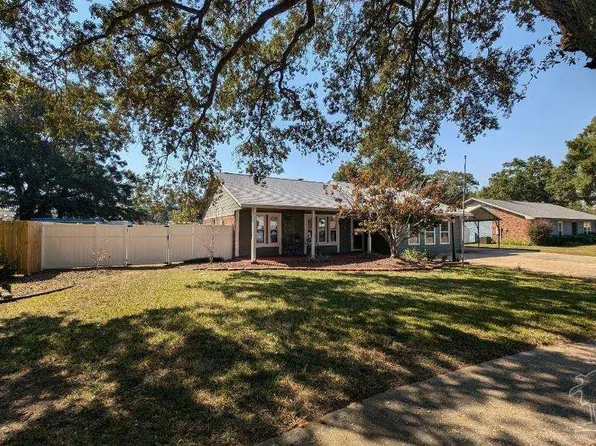 7364 Baywoods Ln, Pensacola, FL 32504