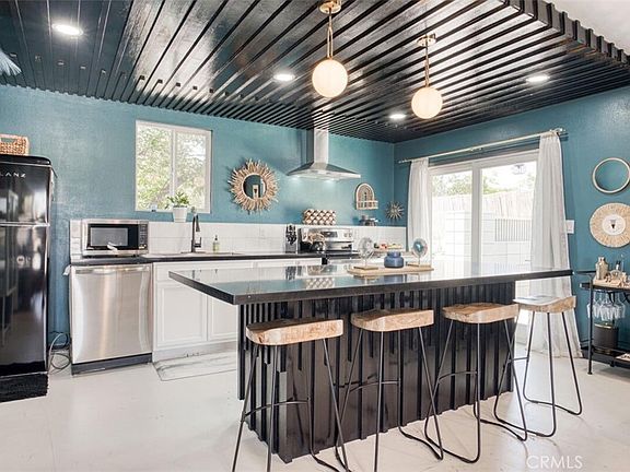 2nd image of 61589 El Reposo St