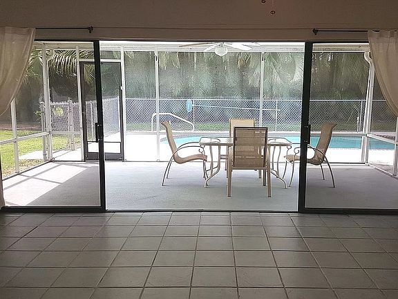 5th image of 13910 McGregor Blvd