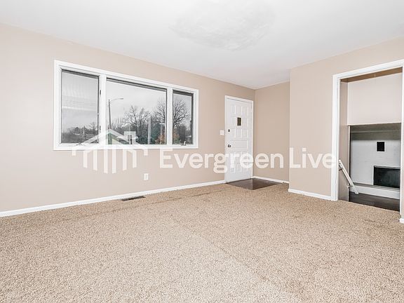 3rd image of 1356 Benvue Dr