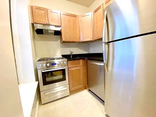 Rented by Manhattan Spaces | media 9