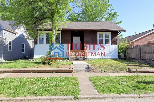 638 Jackson Ave Photo 1