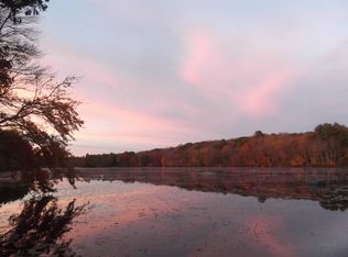 1044 Sisson Rd, Coventry, RI 02827