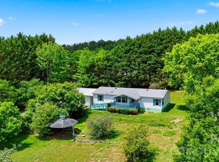 1488 Watermill Rd, Morganton, NC 28655