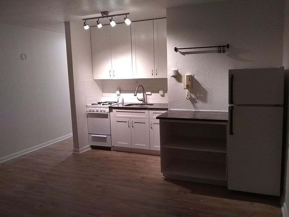 1st image of 833 E Ellsworth Ave APT 307