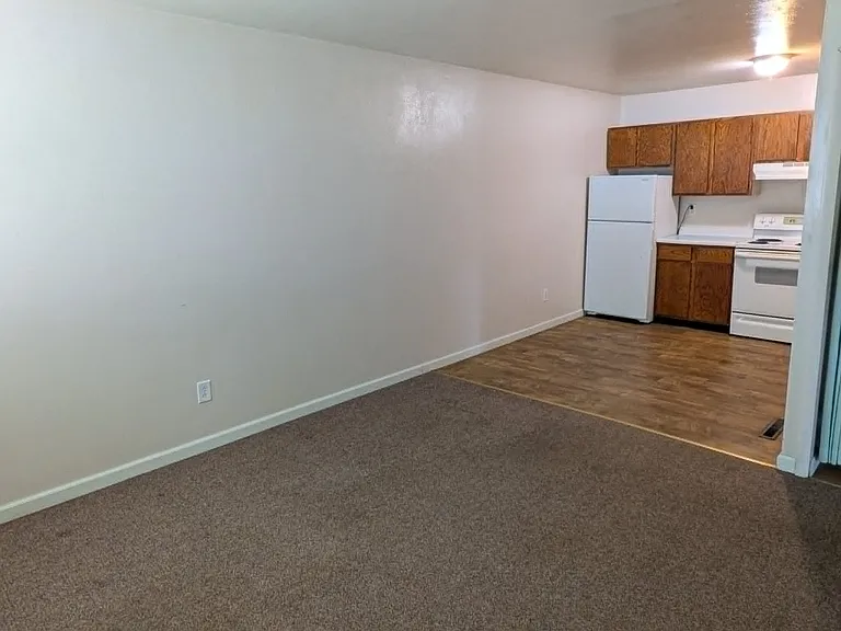 1732 Hampton S #3 — Photo 7