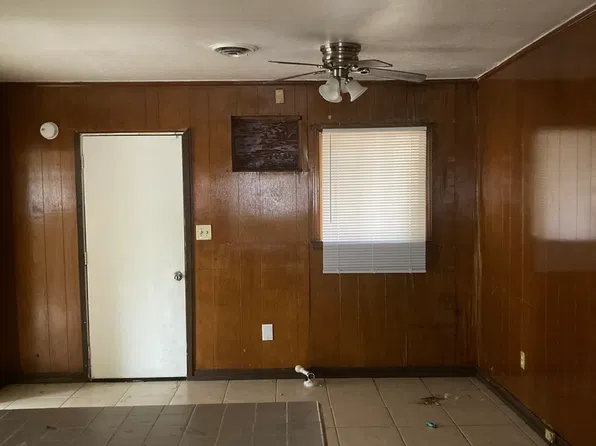 237 Queen Anne Ln, Jackson, MS 39209