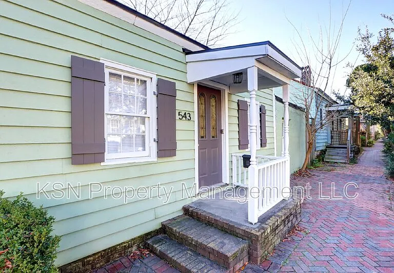 543 E Harris St — Photo 7