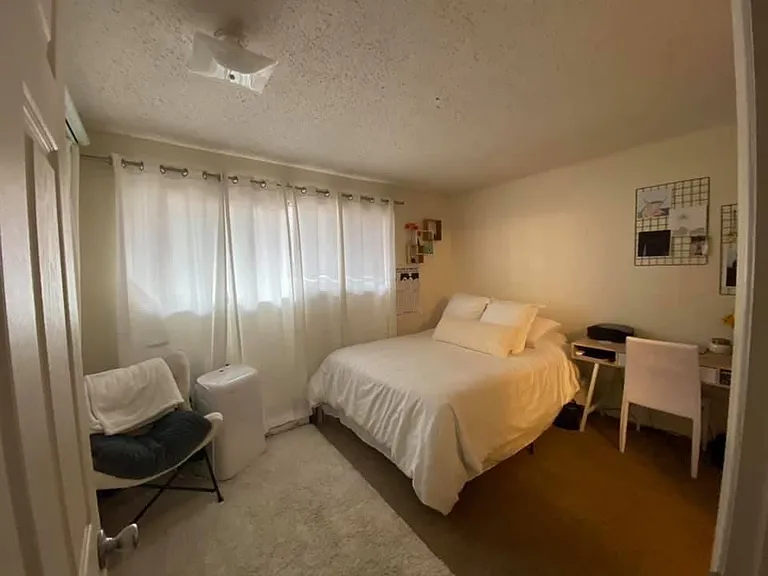 1065 University Ave #208 — Photo 6