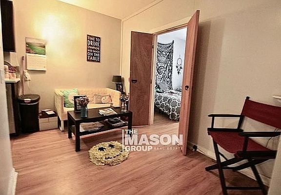 5th image of 337 W 43rd St APT 3A