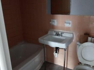 15955 Nelacrest Rd APT 203, East Cleveland, OH 44112