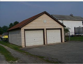 2nd image of 206 Avenue B