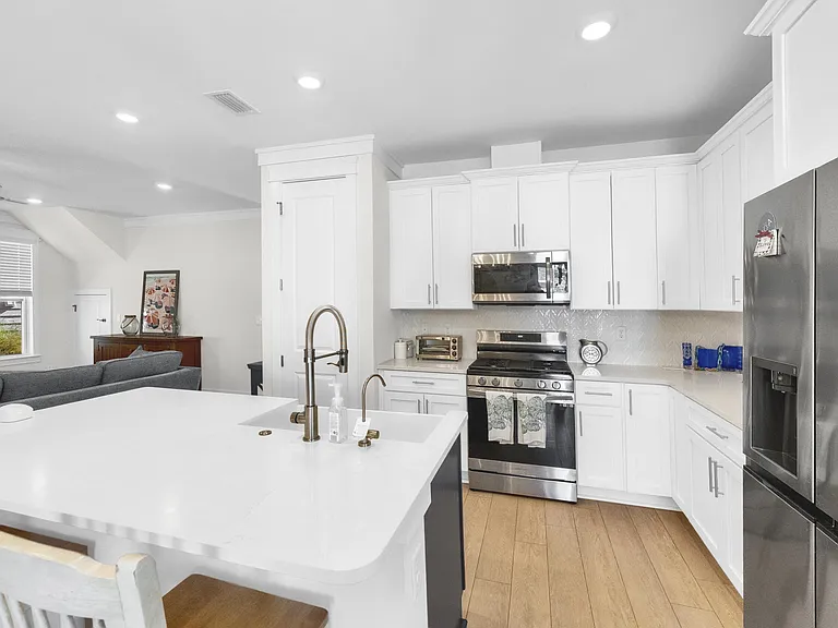 865 Breakfast Point Blvd — Photo 10