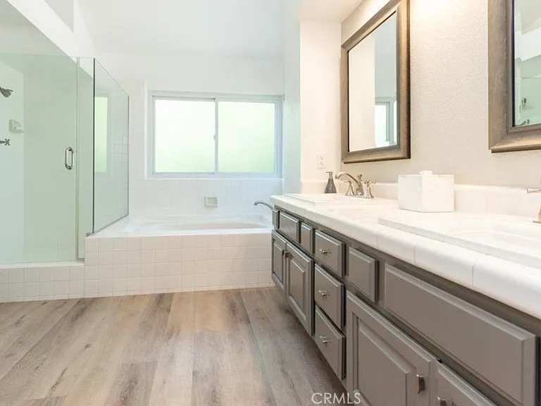 28621 Mill Pond — Photo 16