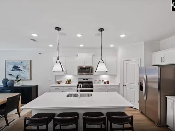 7th image of this home