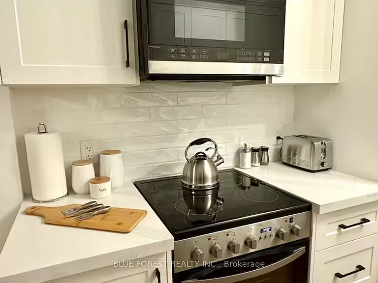 79 Cartwright St #2 — Photo 9