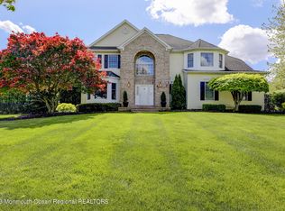80 Summit Dr, Freehold, NJ 07728