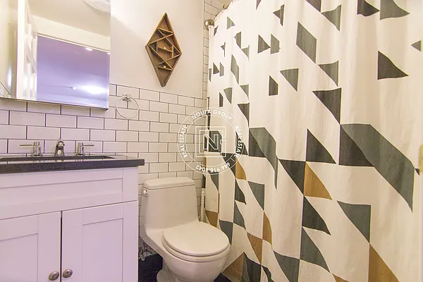 Rented by Nolita Group | media 32