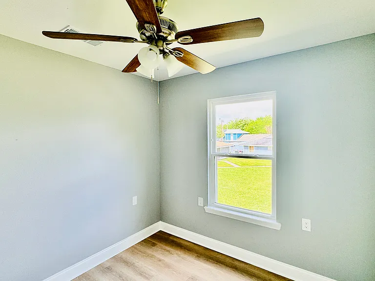 5 Pine Ln — Photo 13
