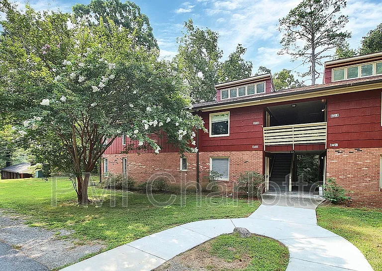 4722 State Highway 73 E — Photo 1