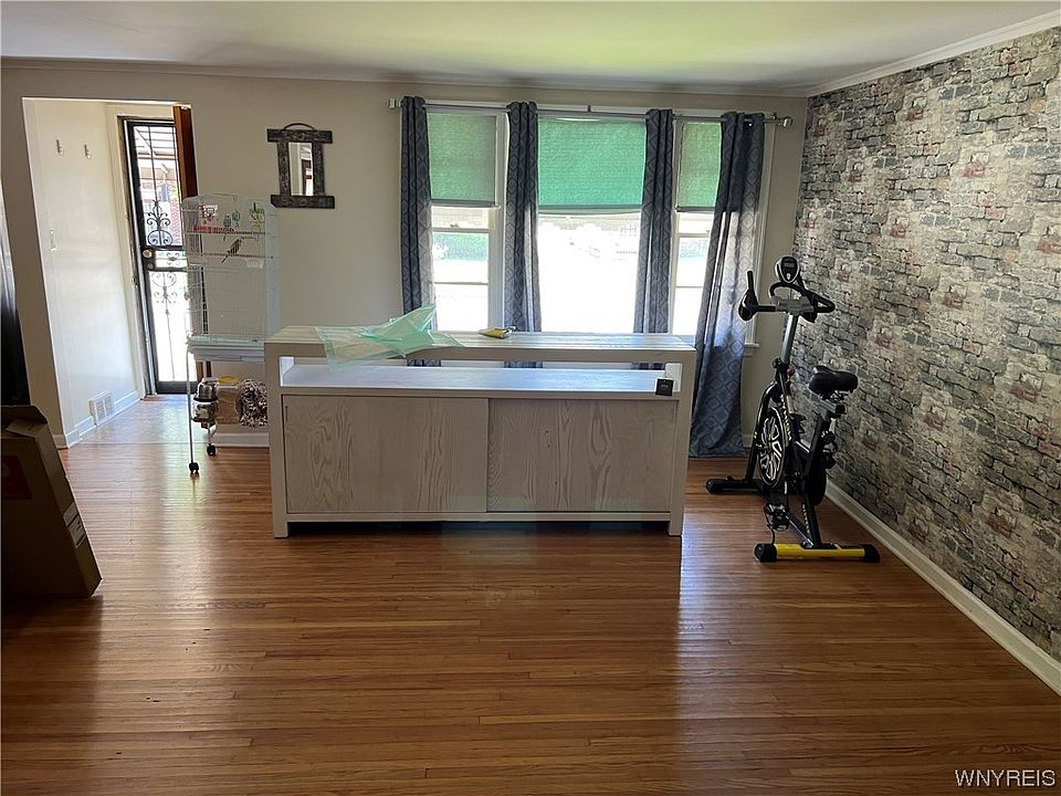 40 Hempstead Ave, Buffalo, NY 14215 Zillow