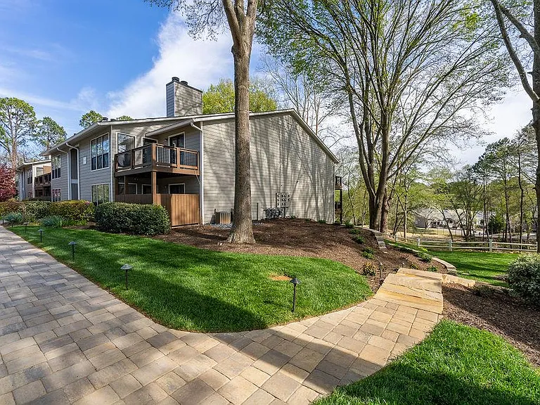 516 Park Ridge Cir — Photo 19