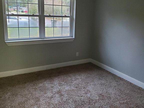 2nd image of 1147 N Webster Dr