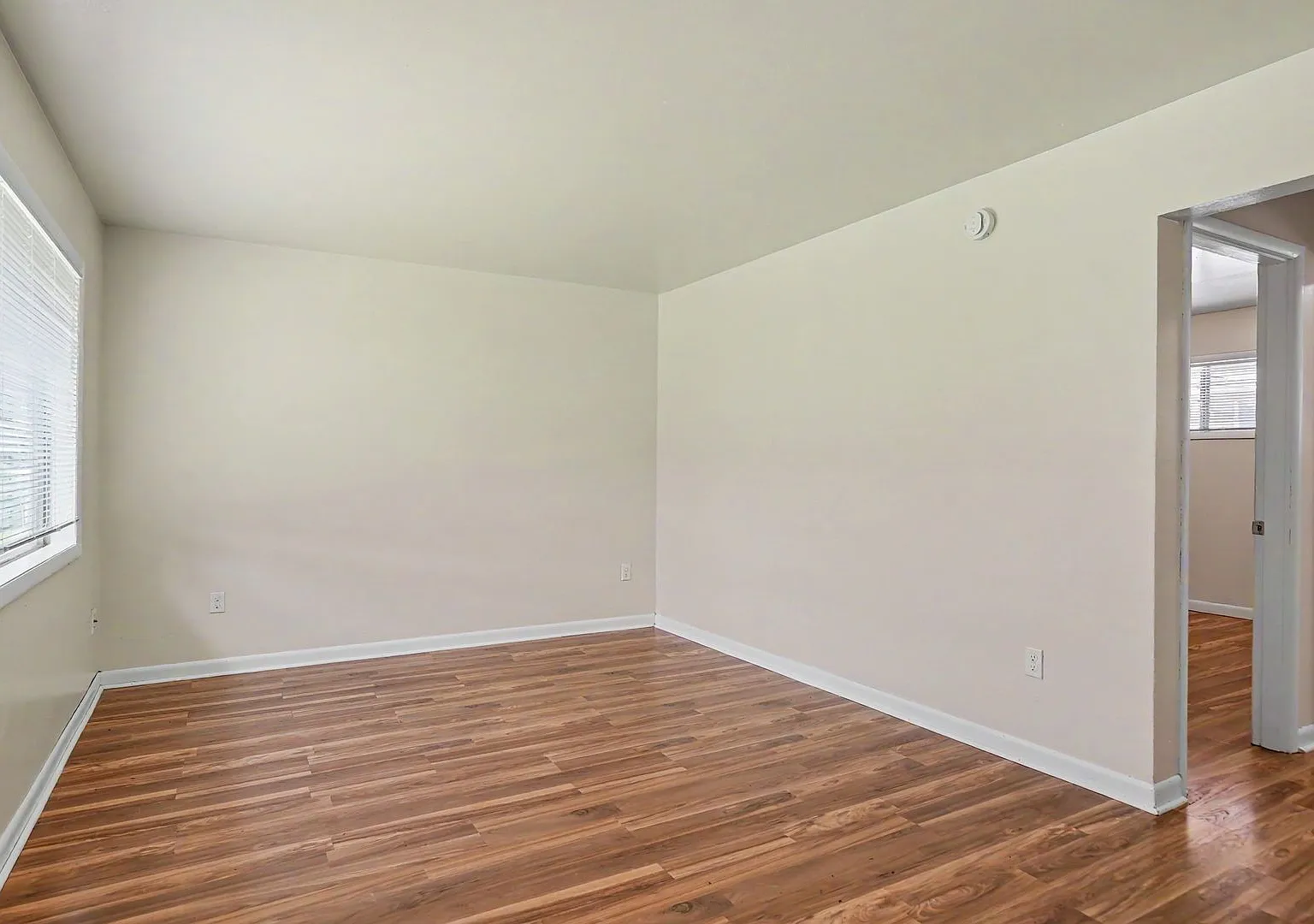 086-Friendship Court Apartments — Photo 1
