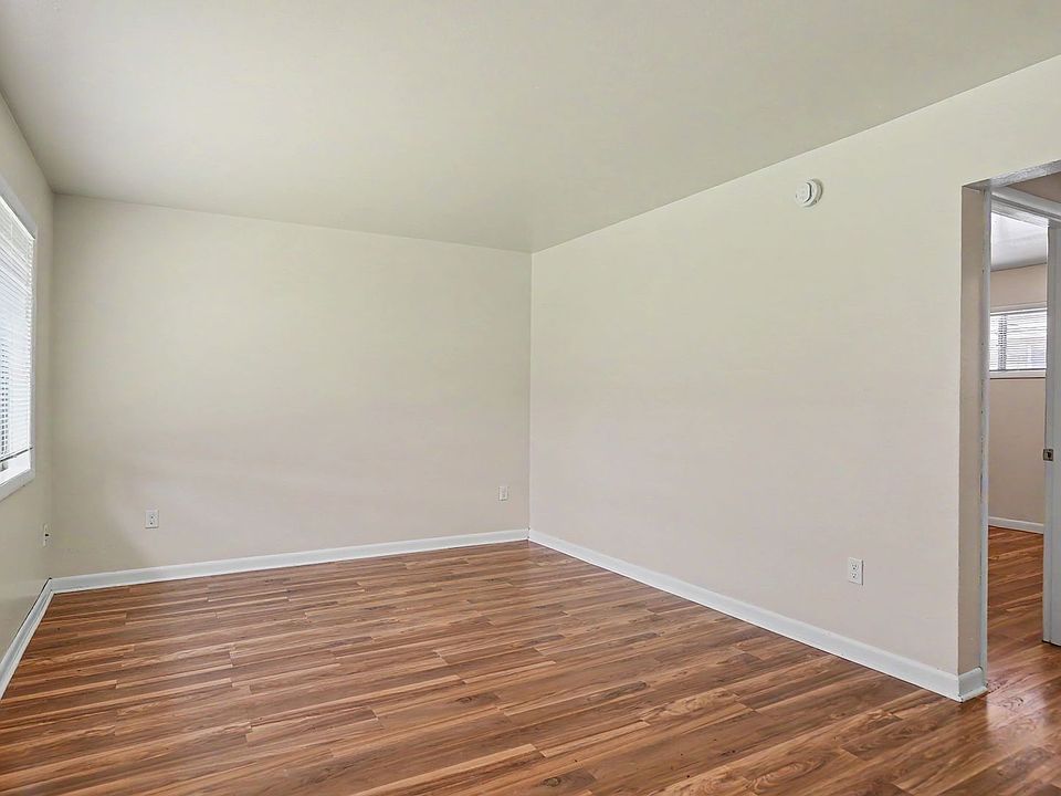 1st image of 140 Friendship Ave SE #254