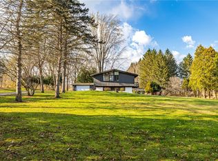 75 Chapman Rd, Rush, NY 14543