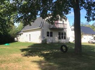 6 Old River Rd, Turner, ME 04282