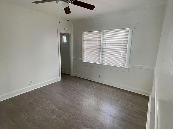 5th image of 1033 Coronado Ave