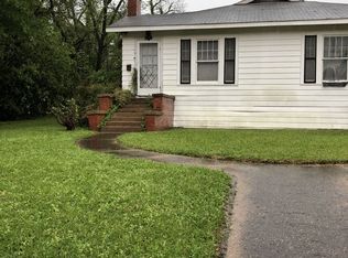 1617 15th St, Huntsville, TX 77340