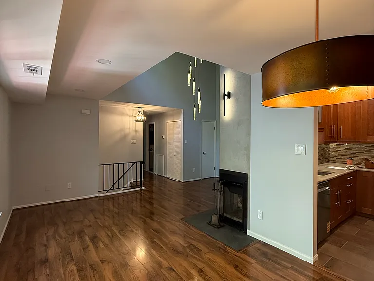 46 Woodbine Ct — Photo 11