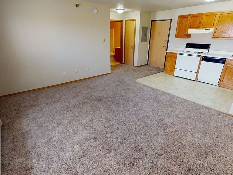 Cedar Ridge Apartments — Photo 9