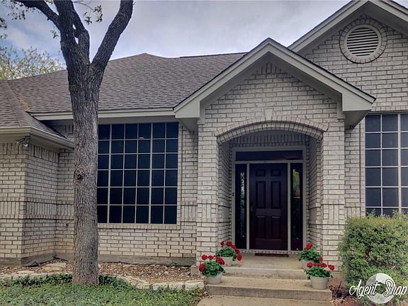 2nd image of 5305 Tioga Ct