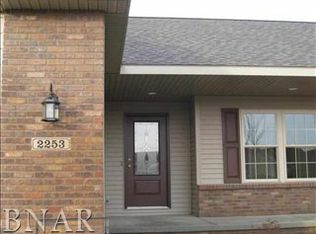 2253 Chase Ln, Normal, IL 61761