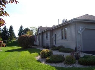 N80W17483 Robin Cir, Menomonee Falls, WI