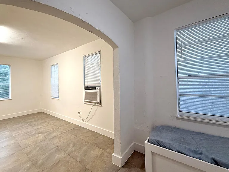 2701 NW 1st Ave #5 — Photo 11